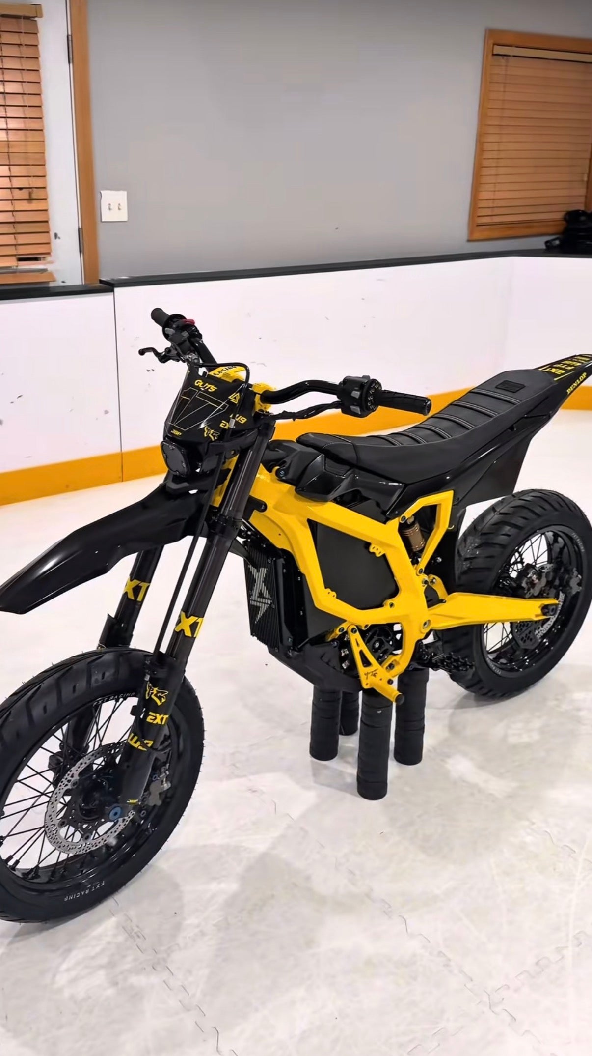 E Moto Battery Shield