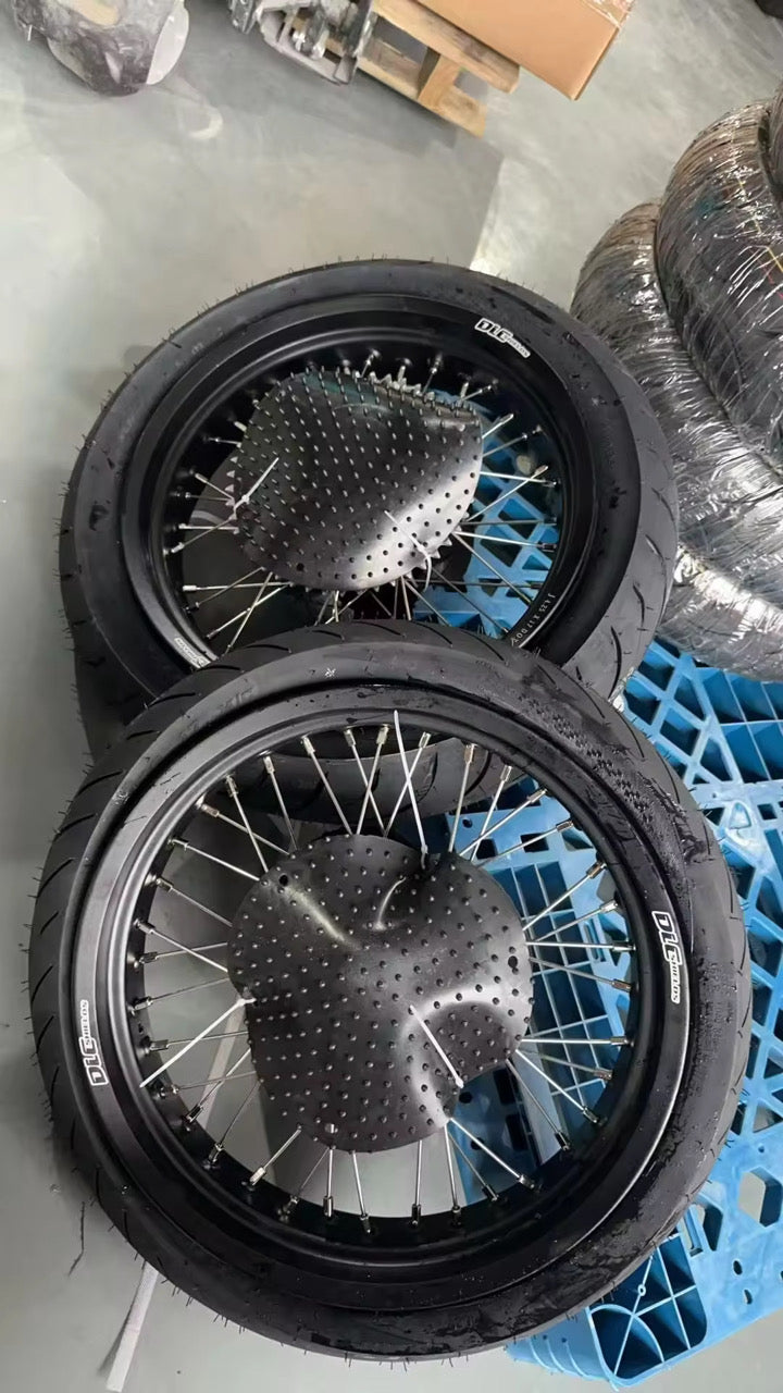 ultra bee supermotos 17 inch