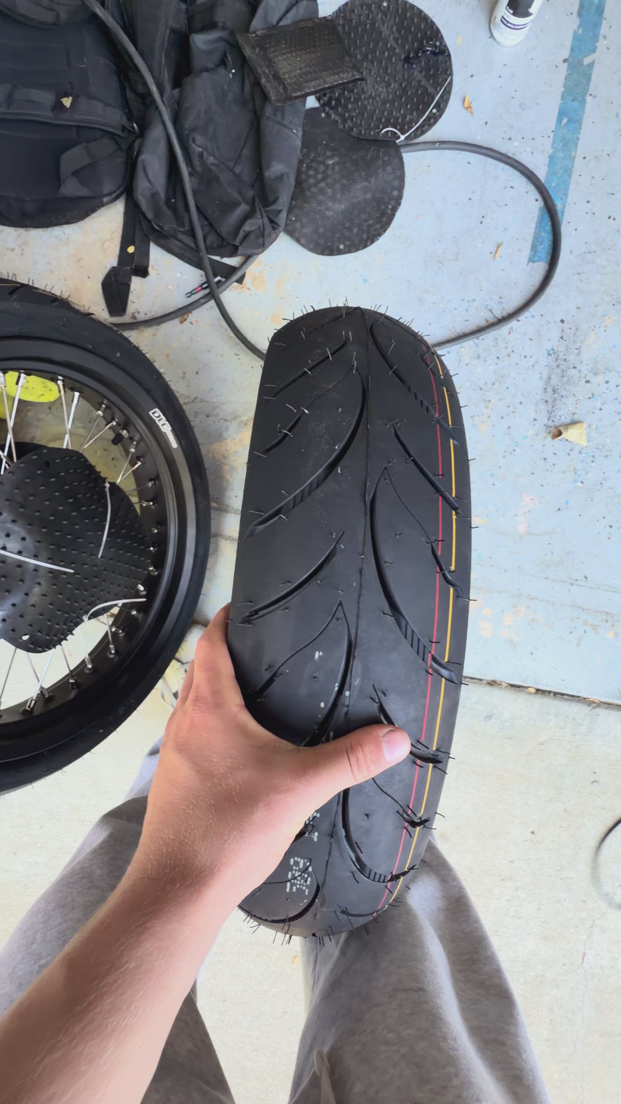 ultra bee supermotos 17 inch